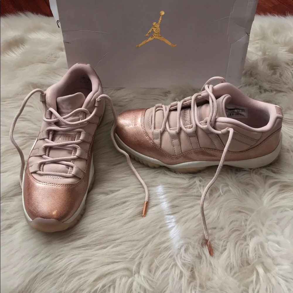Jordan 11 Rose Gold